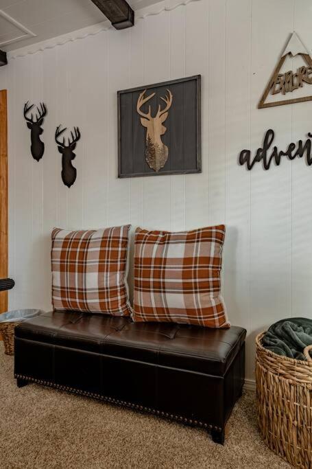 Hot Tub*Kids Room*Family Cabin Big Bear City Exteriör bild
