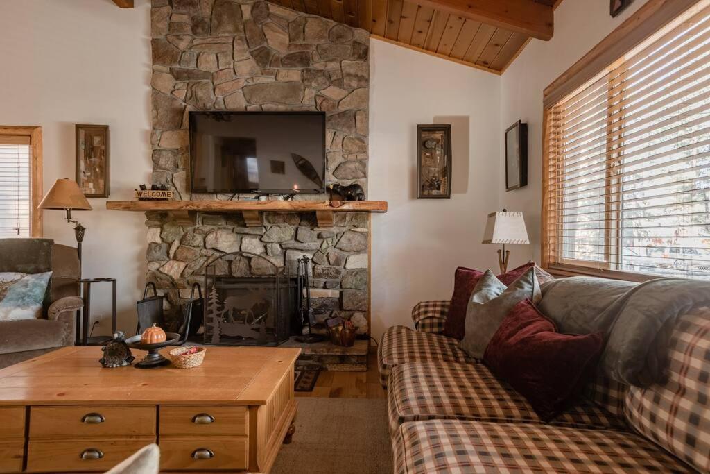 Hot Tub*Kids Room*Family Cabin Big Bear City Exteriör bild