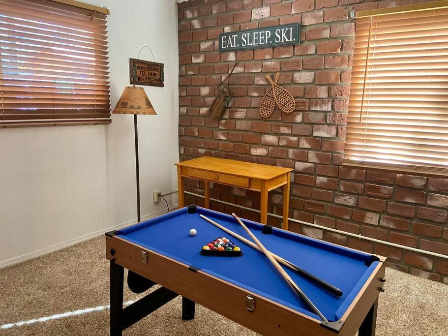 Hot Tub*Kids Room*Family Cabin Big Bear City Exteriör bild